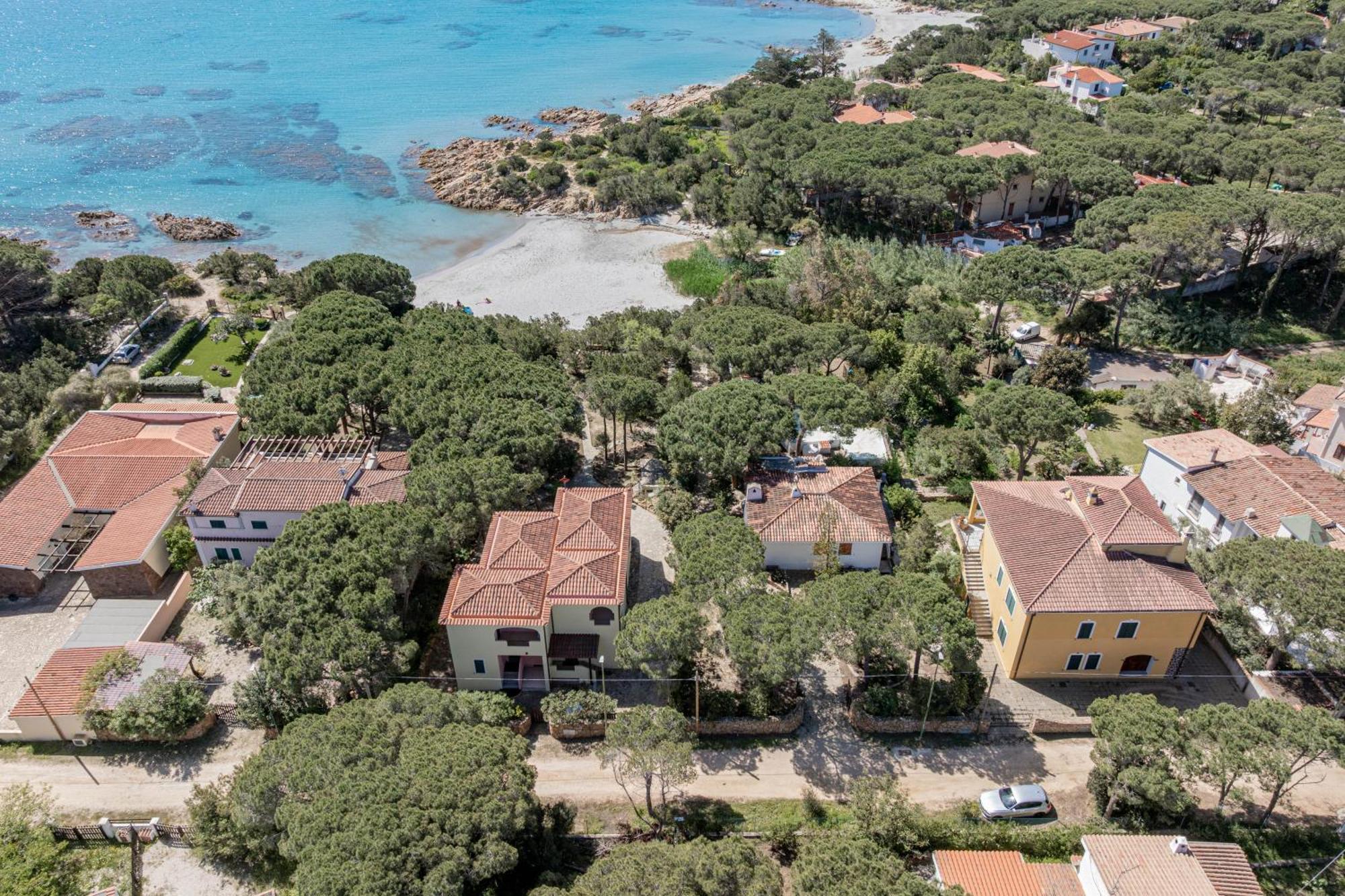 Casa Donatella, In Riva Al Mare! Villa Cala Liberotto Dış mekan fotoğraf
